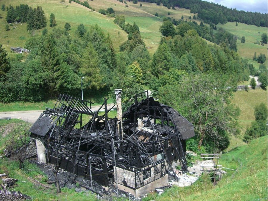 Un incendio può generarsi per cause banali anche a casa