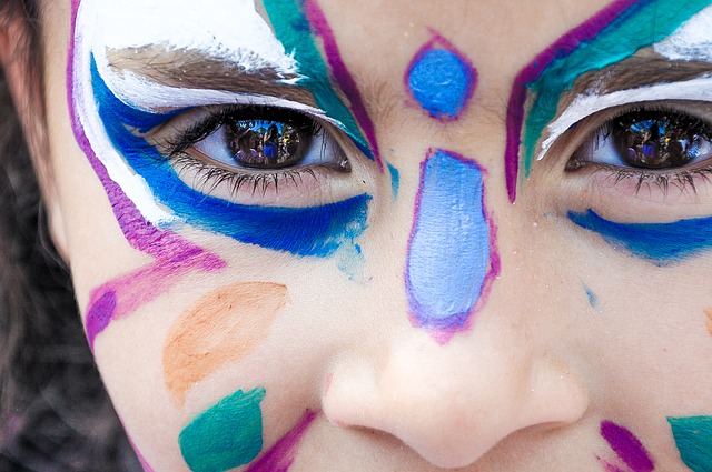 Cosmetici per bambini, quando il make-up è pericoloso